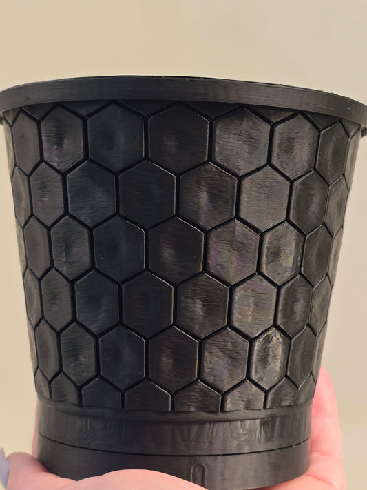 Twistable Removable Drip Tray 3D Printed Pot - Honeycomb